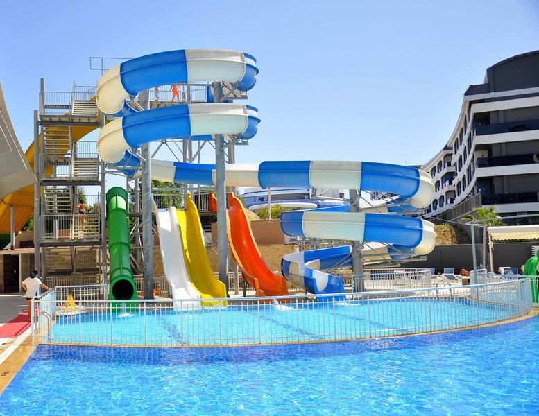 Ramada Resort by Wyndham Side 6