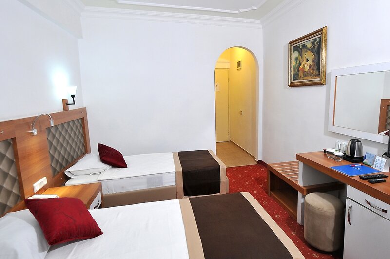 Ramira Beach Hotel 20