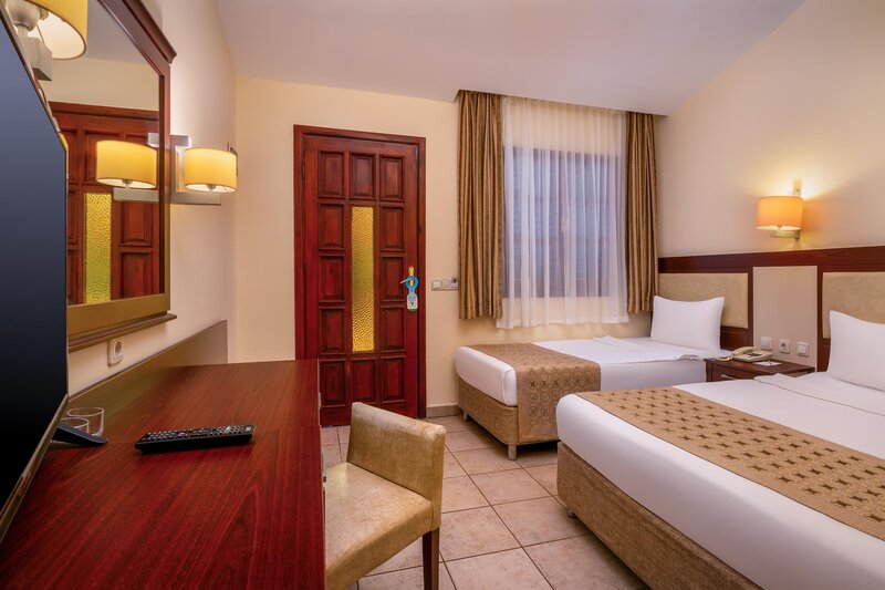 Özlem Garden Hotel 13
