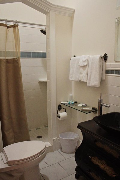 Bowen Motel 5
