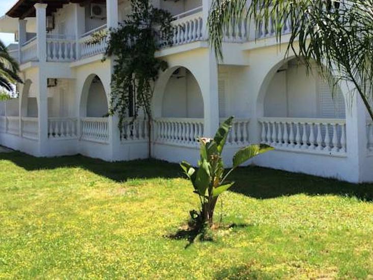 Mariana Hotel & Studios 2