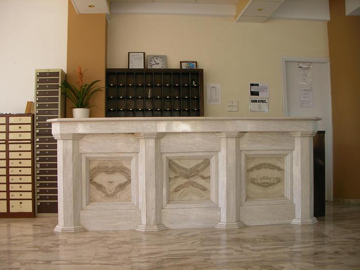 Mariana Hotel & Studios 6