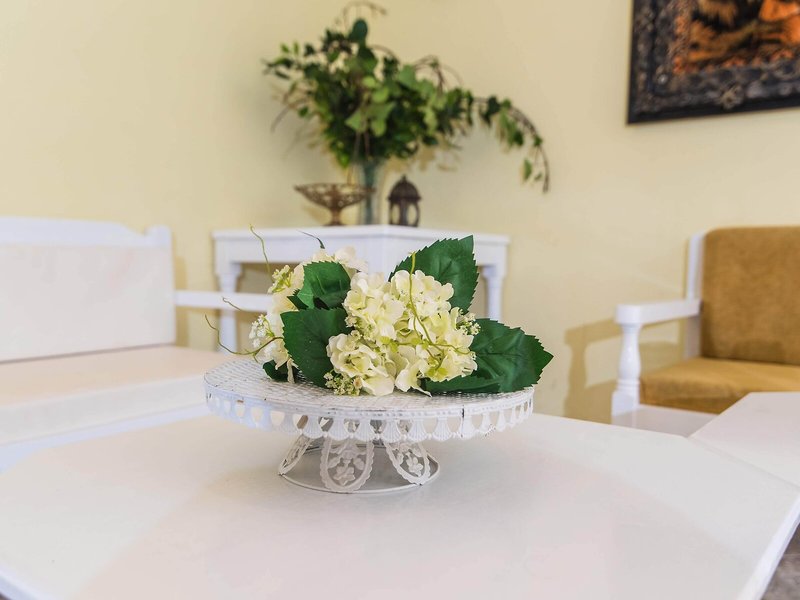 Oasis Studio Apartments 10