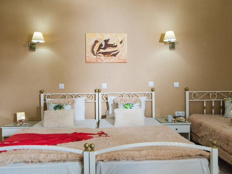 Oasis Studio Apartments 13