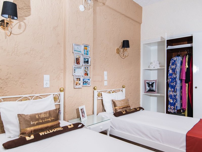 Oasis Studio Apartments 17