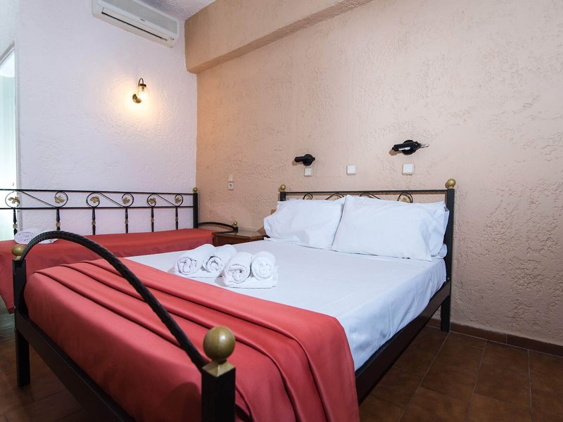 Oasis Studio Apartments 20