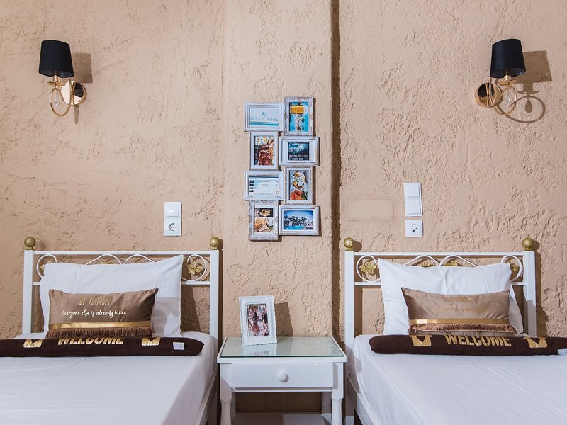 Oasis Studio Apartments 23