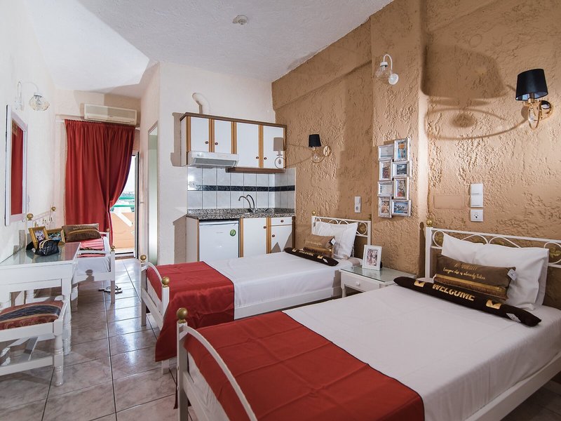 Oasis Studio Apartments 27