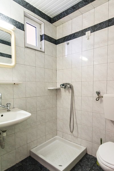 Oasis Studio Apartments 28