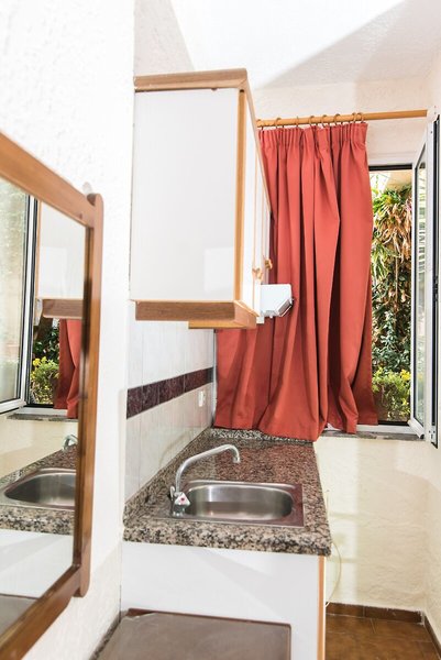 Oasis Studio Apartments 29