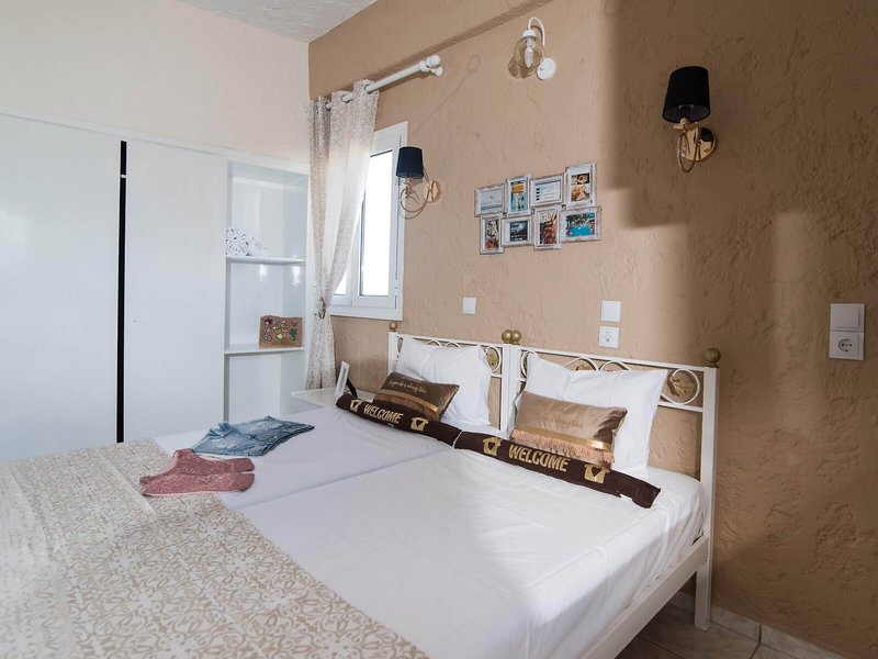 Oasis Studio Apartments 38