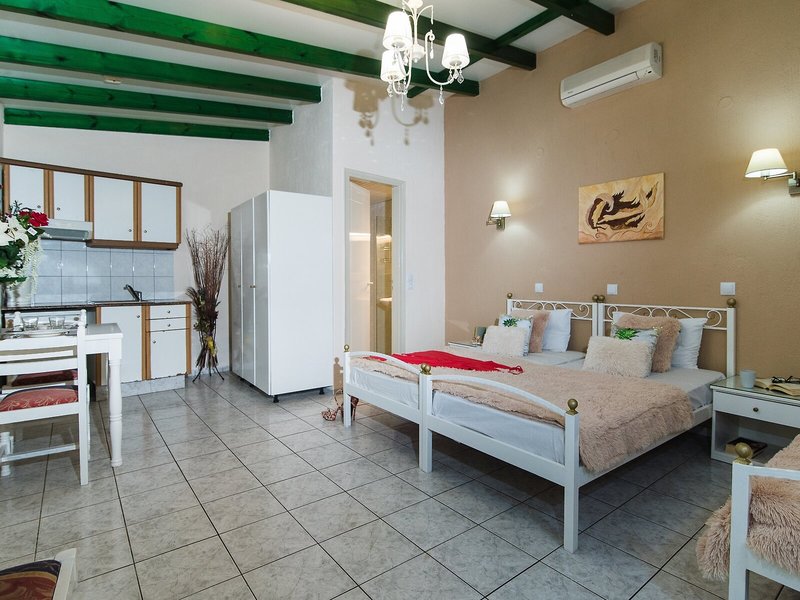 Oasis Studio Apartments 45