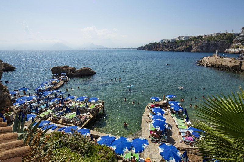 Elegance East Hotel 3