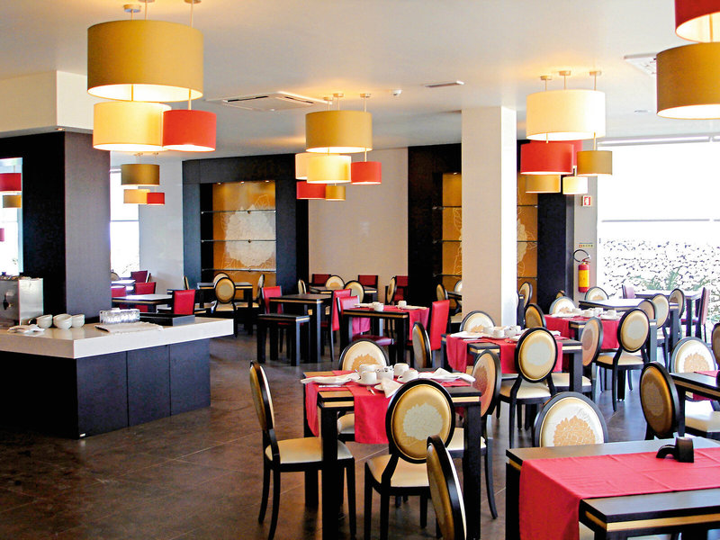 Vale Do Navio Hotel 9