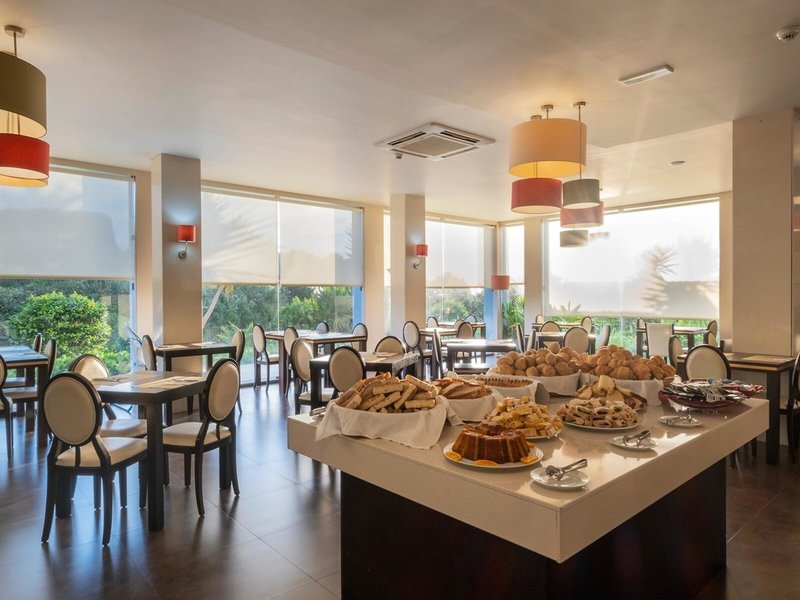 Vale Do Navio Hotel 12