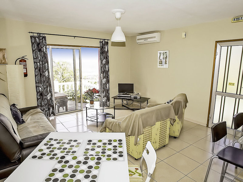 Bungalows Los Guanches 2