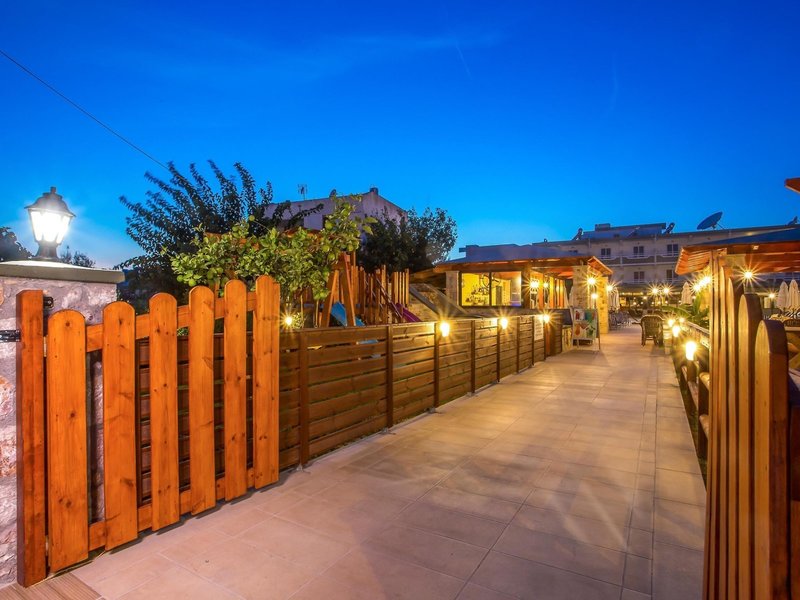 Georgia Apartments 12