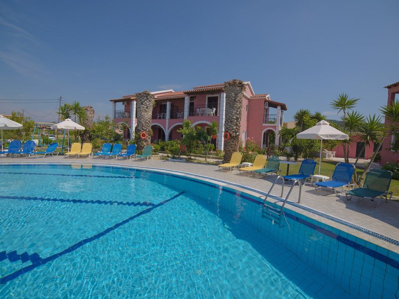 Billy & Sandra Apartments 5