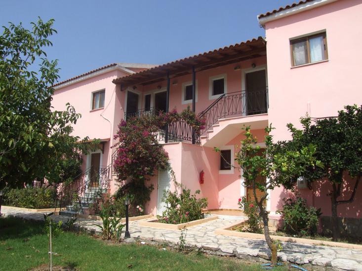 Billy & Sandra Apartments 1