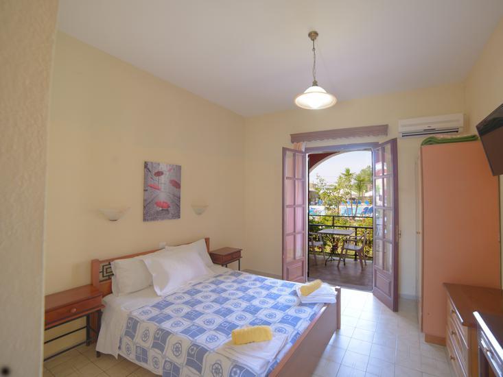 Billy & Sandra Apartments 3