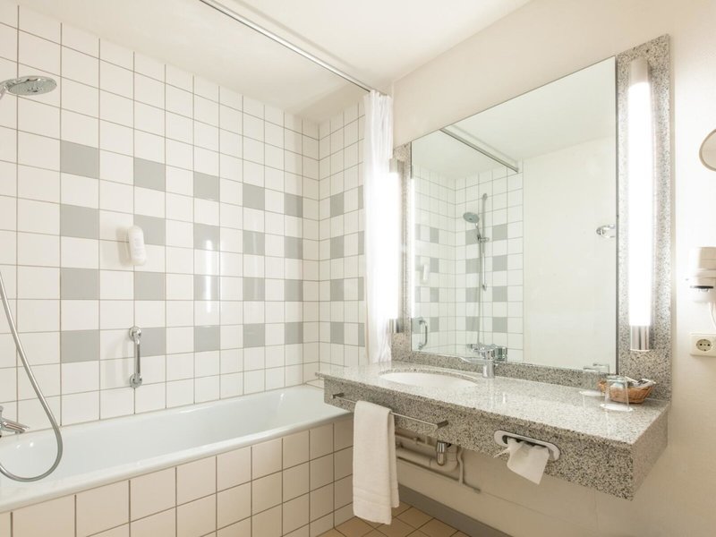 Mercure Hotel Offenburg am Messeplatz 7