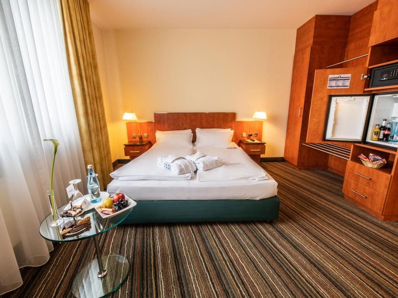 Mercure Hotel Offenburg am Messeplatz 14