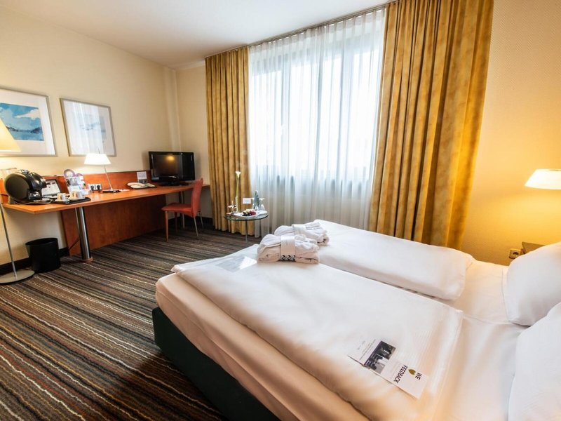 Mercure Hotel Offenburg am Messeplatz 15