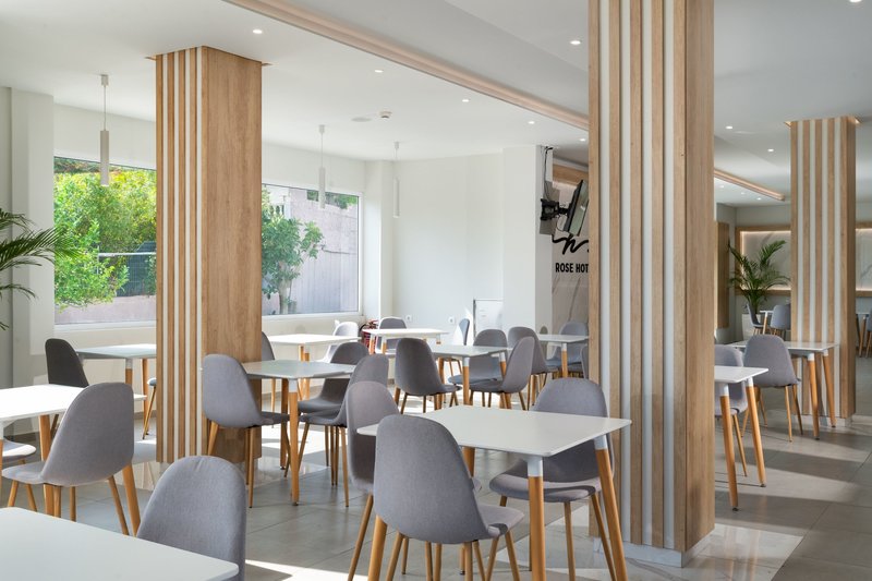 Rose Hotel 6