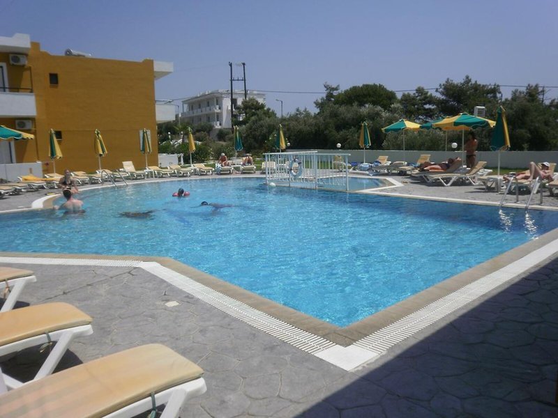 Manolis Studios 6