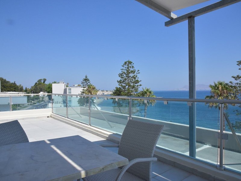 Bristol Sea View Apartments 7