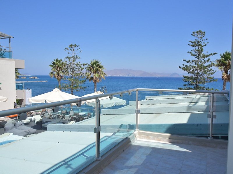 Bristol Sea View Apartments 11