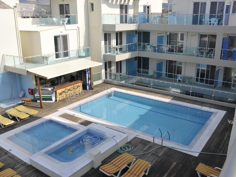 Bristol Sea View Apartments 13