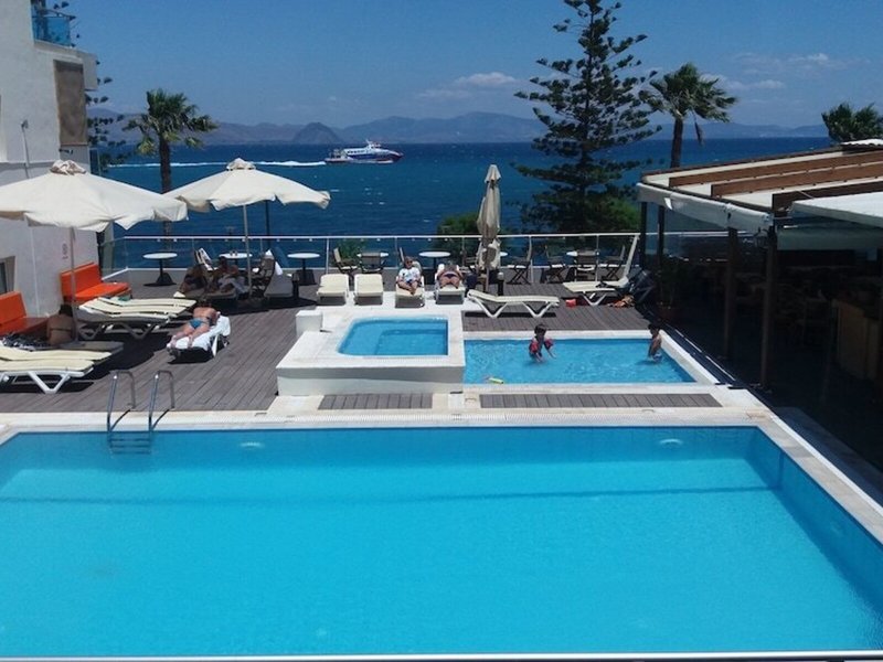 Bristol Sea View Apartments 17