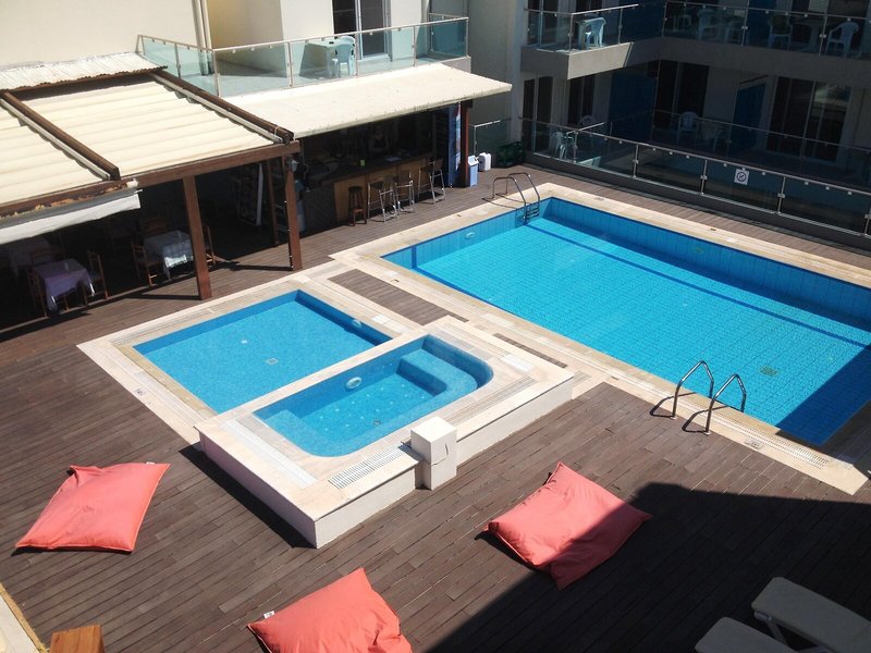 Bristol Sea View Apartments 18