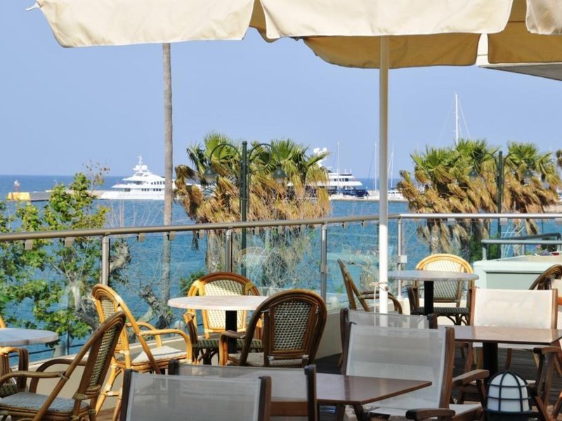 Bristol Sea View Apartments 26