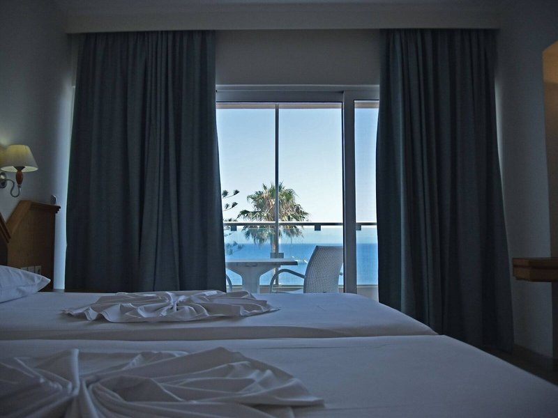 Bristol Sea View Apartments 29