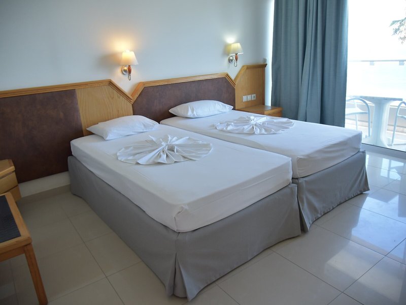 Bristol Sea View Apartments 30