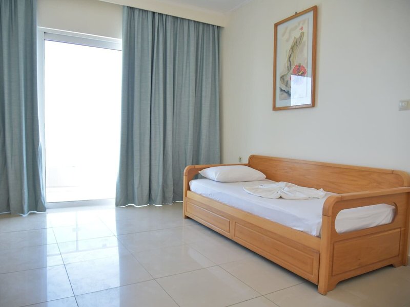 Bristol Sea View Apartments 36