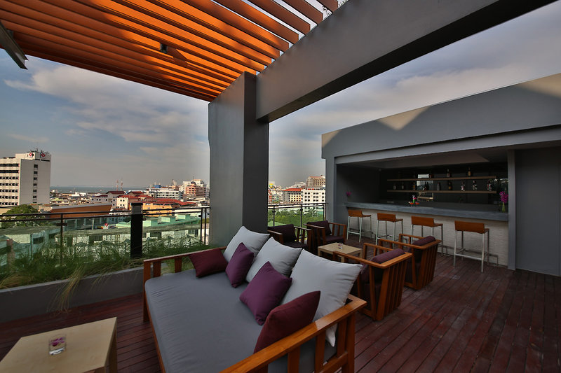 The Sun Xclusive Hotel 10