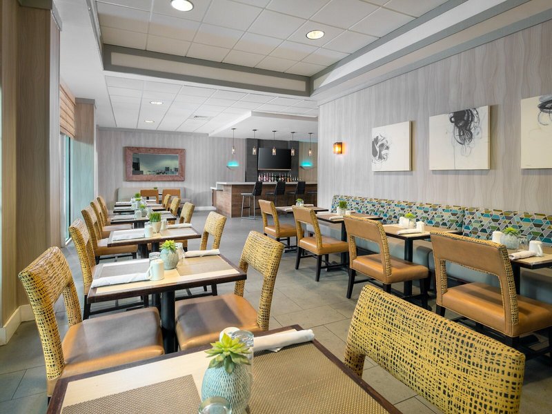 Holiday Inn Miami Doral Area 13