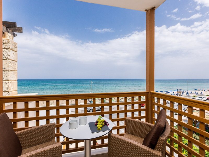 Ammos Suites 9