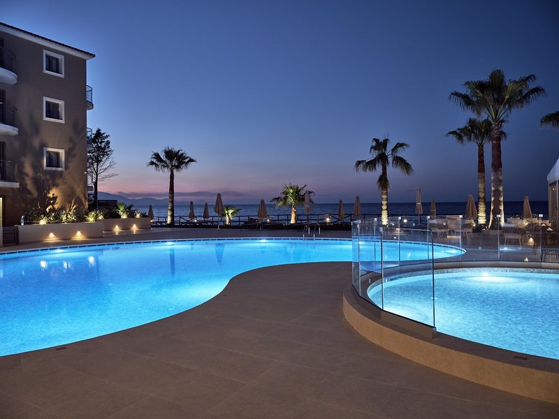 Windmill Bay Hotel 6