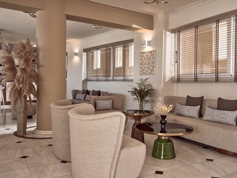 Windmill Bay Hotel 7