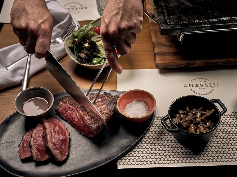 Windmill Bay Hotel 14