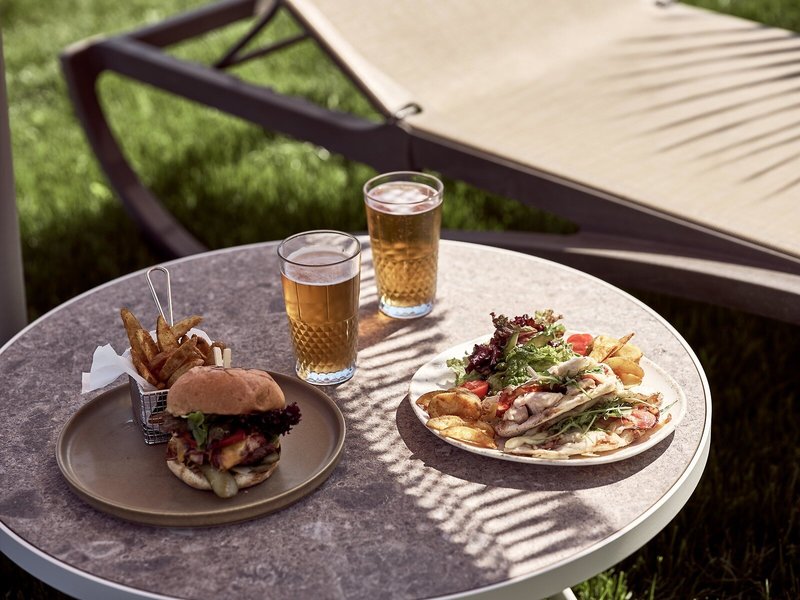 Windmill Bay Hotel 22