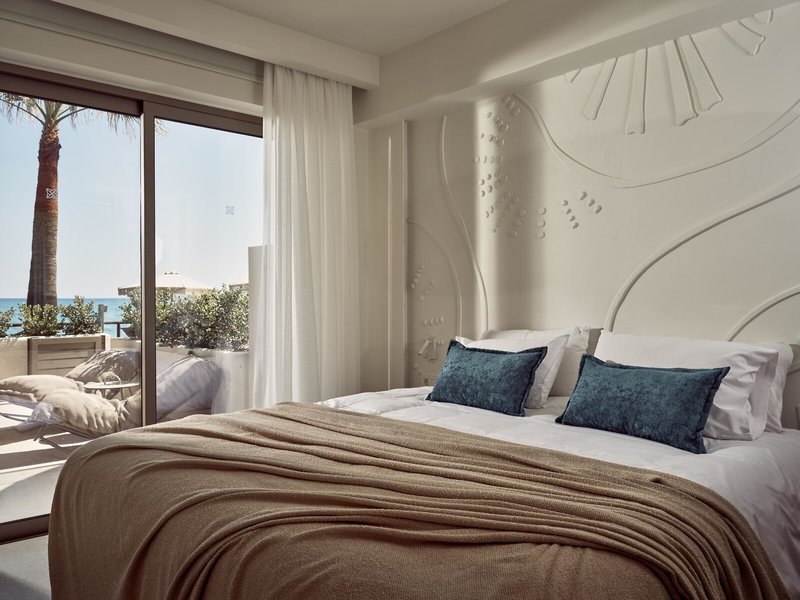 Windmill Bay Hotel 32