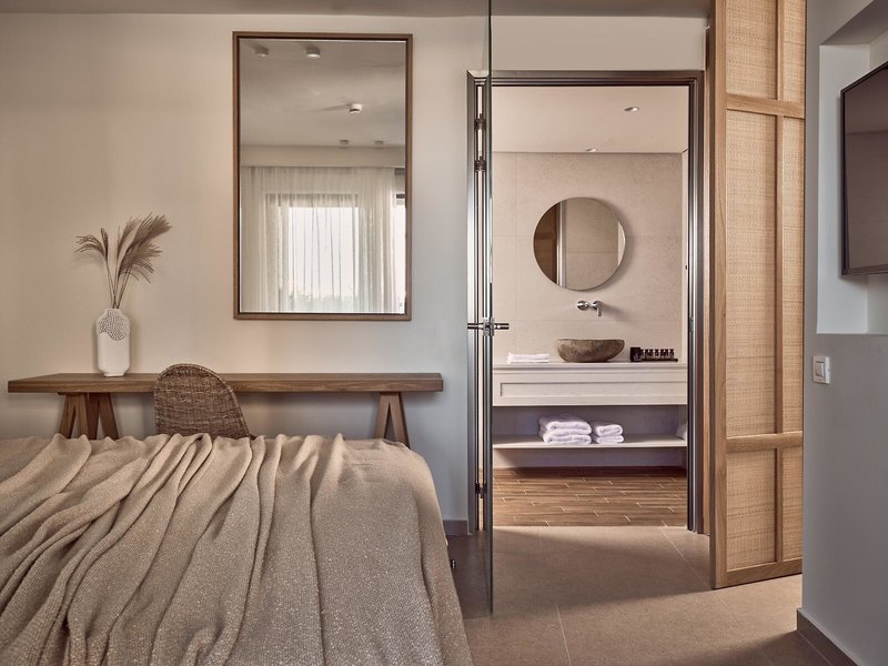 Windmill Bay Hotel 34