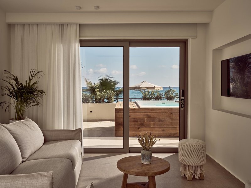 Windmill Bay Hotel 36