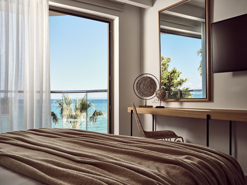 Windmill Bay Hotel 39