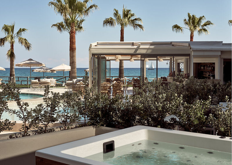 Windmill Bay Hotel 10